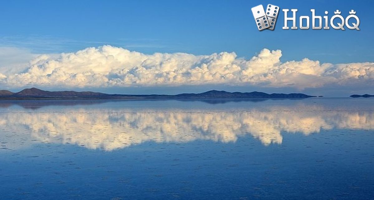 Alam Bolivia Terdapat Cermin Langit Raksasa