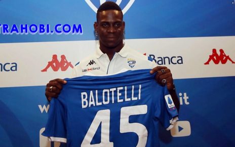 Mario Balotelli resmi berseragam brescia