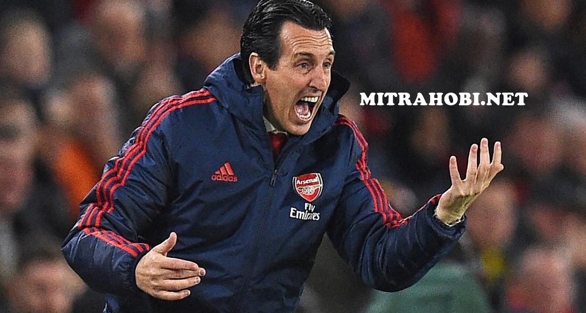 Unai Emery dihujani kritik