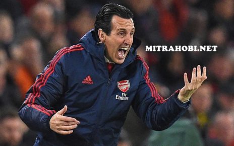 Unai Emery dihujani kritik