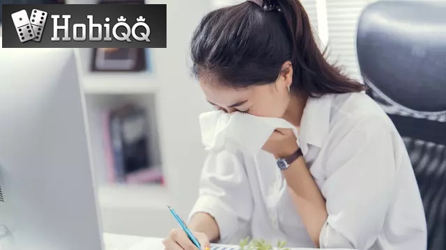 10 Kebiasaan Buruk yang Berpotensi Menyebarkan Virus Seperti Corona