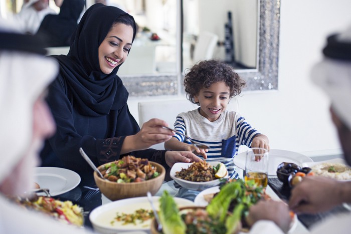 3 Versi Doa Berbuka Puasa, Mana yang Terbaik?