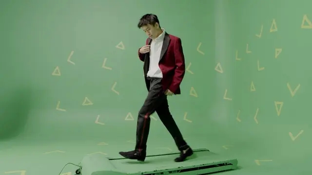 Rich Brian Pamer Bakat Nge-dance di Video Klip Love In My Pocket