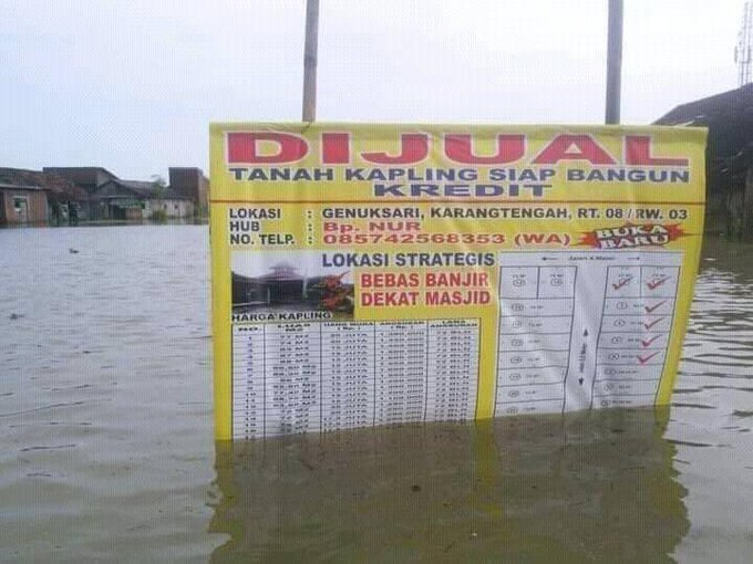 Iklan Kavling Bebas Banjir Spanduknya Kebanjiran