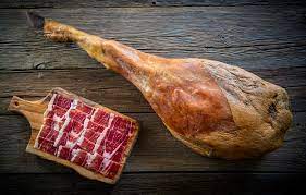 Ini Jamon Iberico, Paha Babi yang Jadi Makanan Termahal di Dunia