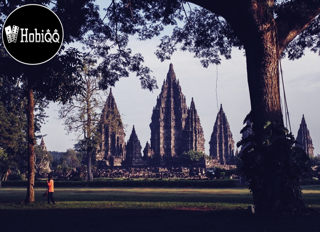 SEJARAH SINGKAT CANDI PRAMBANAN