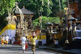 Hari Raya Galungan, Tempat Wisata Bali Makin Ramai Halaman all - Kompas.com