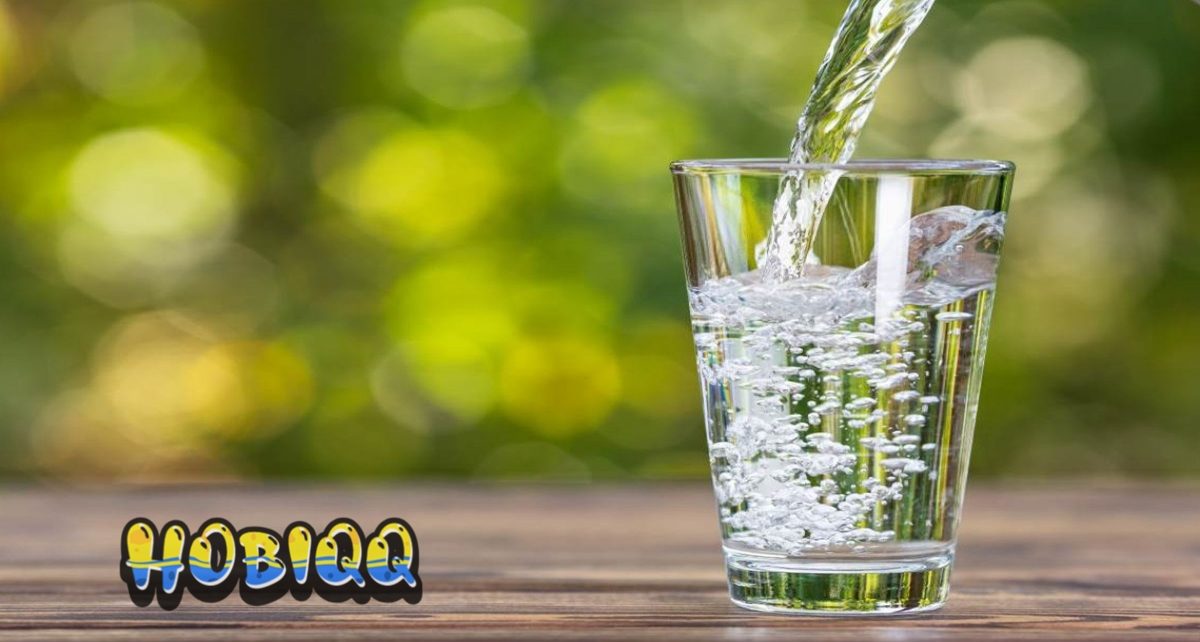 Manfaat Minum Air Putih untuk Tubuh