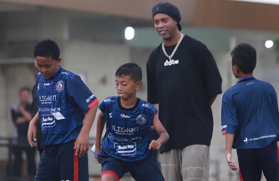 Ronaldinho berbagi kiat untuk anak muda Indonesia